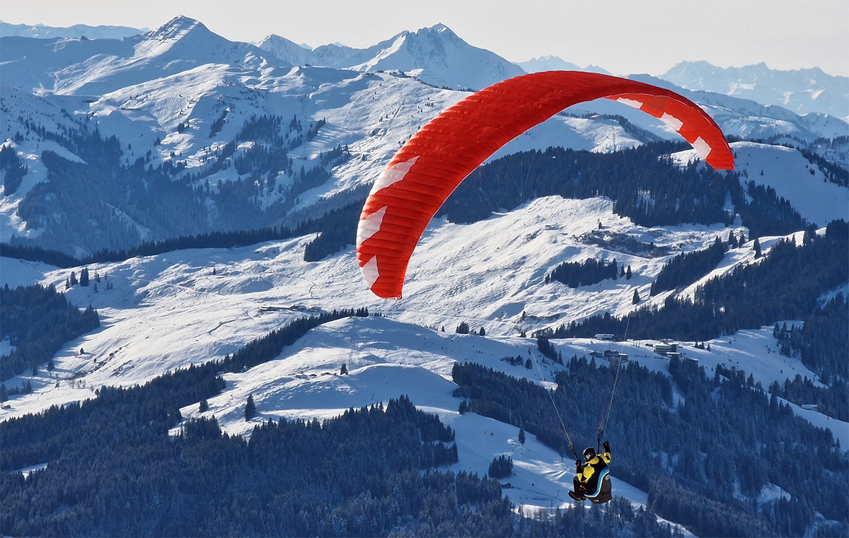 Paragliden tijdens de wintersport
